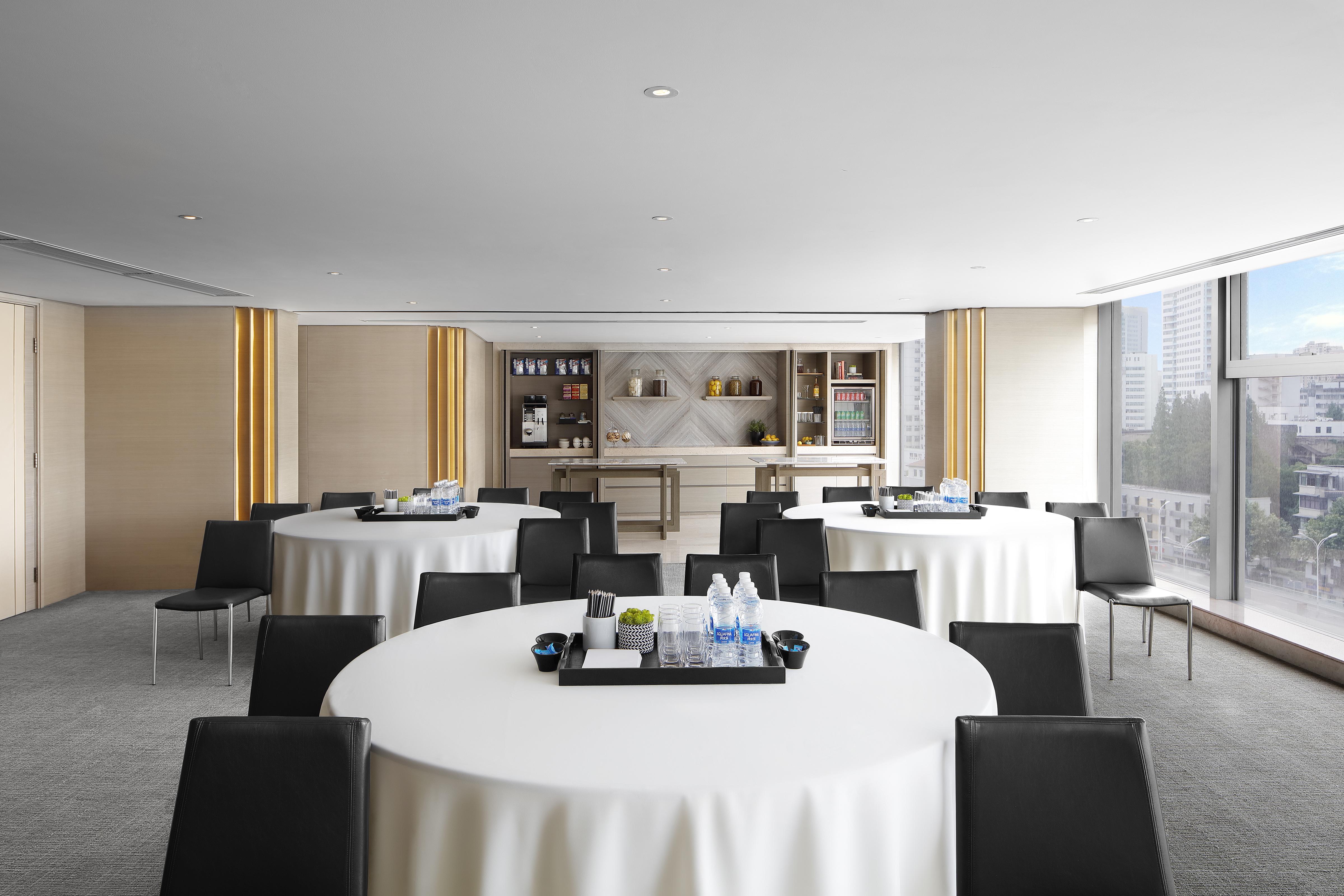 New World Wuhan Hotel Dış mekan fotoğraf